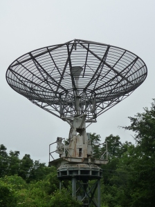 The defunct radio telescope at ISU's Fick Observatory. 